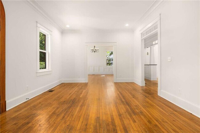 Building Photo - 787 Flat Shoals Ave SE