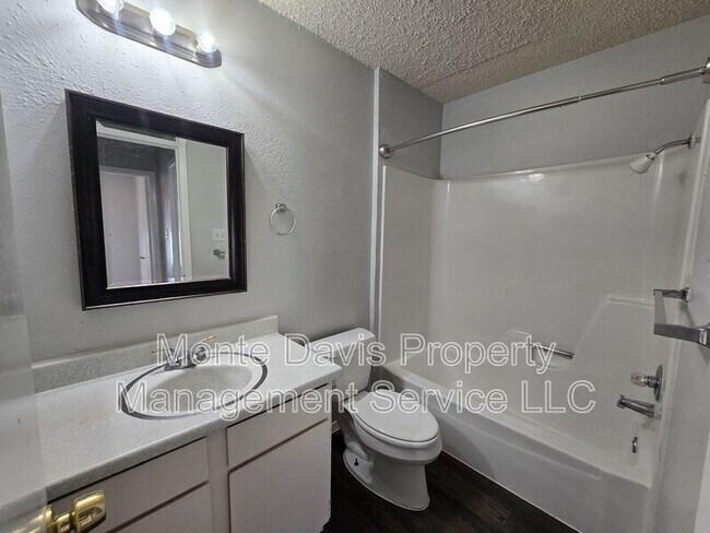 Building Photo - 1309 Southport Dr
