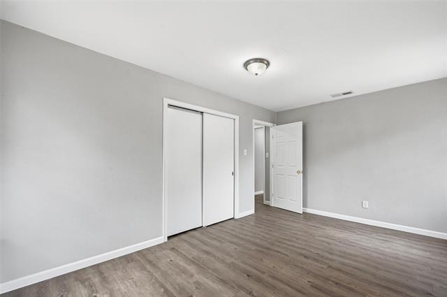 Building Photo - 904 21st St