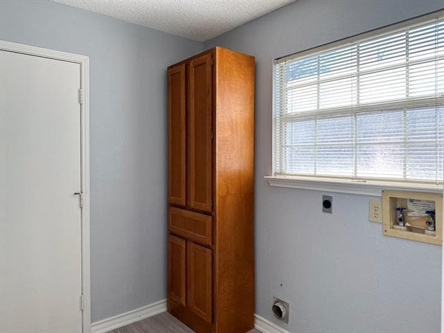 Building Photo - 6202 Sandstone Dr