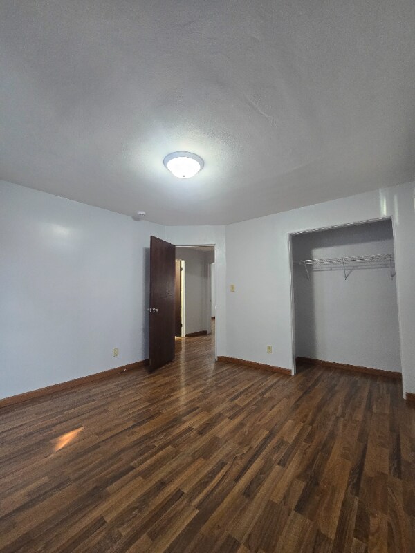 Building Photo - 804 N Grand Ave W