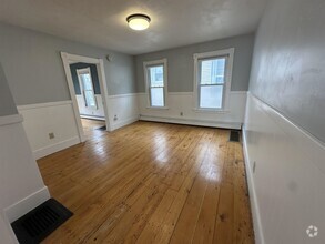 Building Photo - 23 Jackson Ave