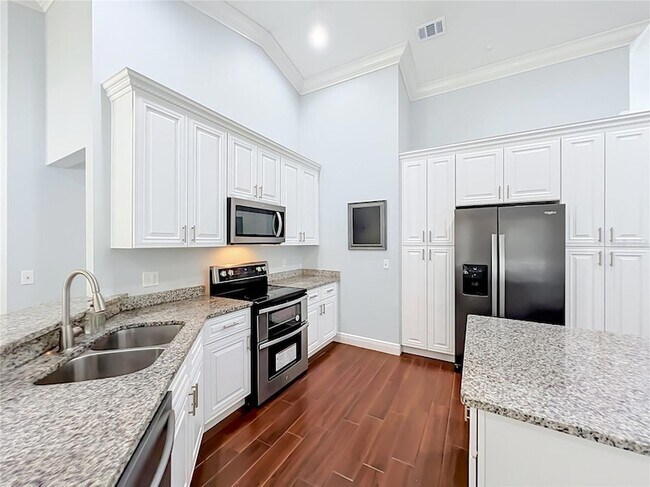 Building Photo - 3020 Hartland Ct