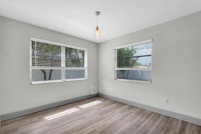 Building Photo - 1040 Britton St