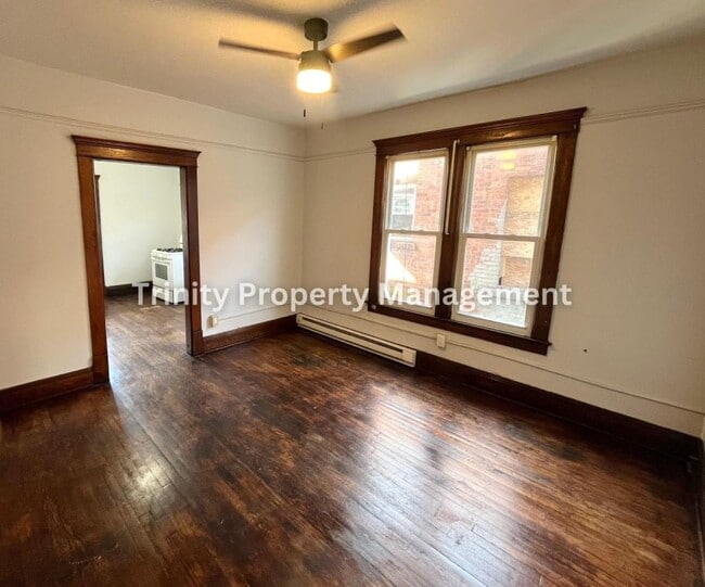 Building Photo - 103 Grove Ave