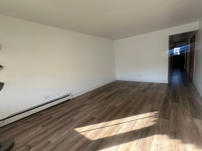 Building Photo - 5948 W 79th St