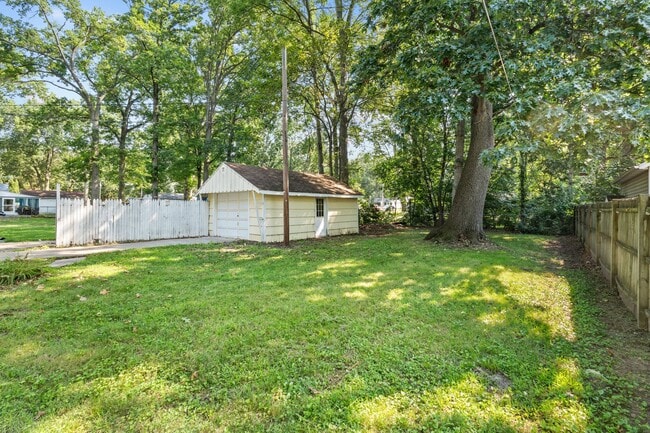 Building Photo - 5310 Winona Rd