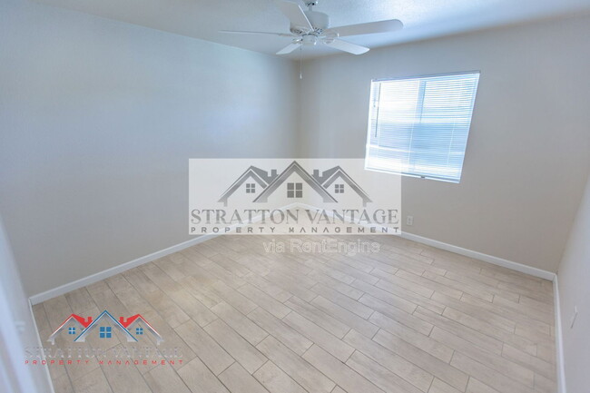 Building Photo - 11033 N Geronimo Dr