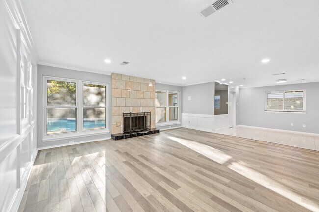 Building Photo - 1363 Westgreen Blvd