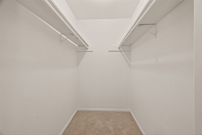 Building Photo - 422 Willow Vista Dr