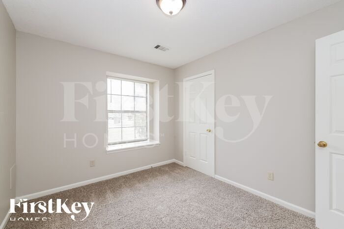 Building Photo - 7517 Port Albert Ln