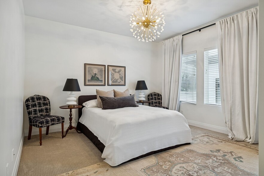 Building Photo - 914C Acklen Ave