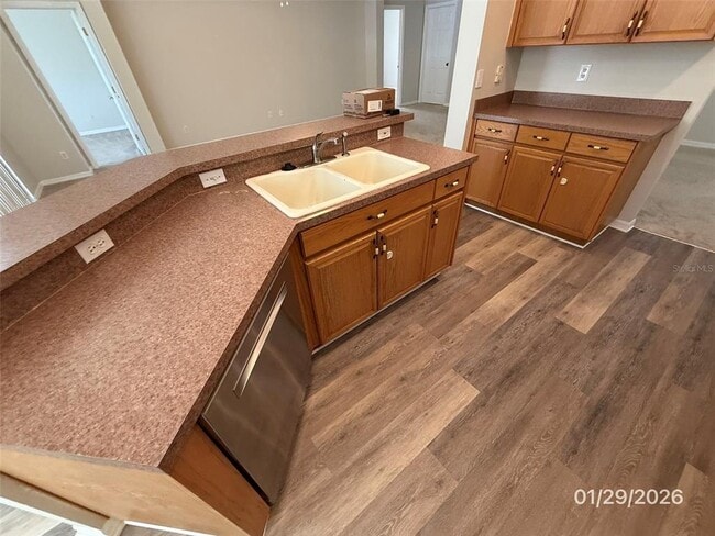 Building Photo - 2611 Vinedale Ave