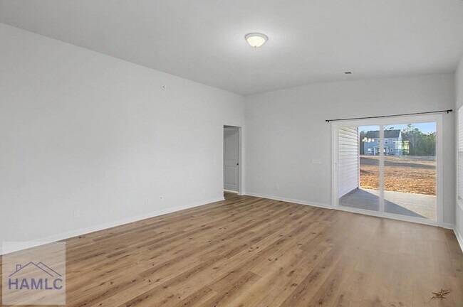 Building Photo - 68 Blueberry Ct NE