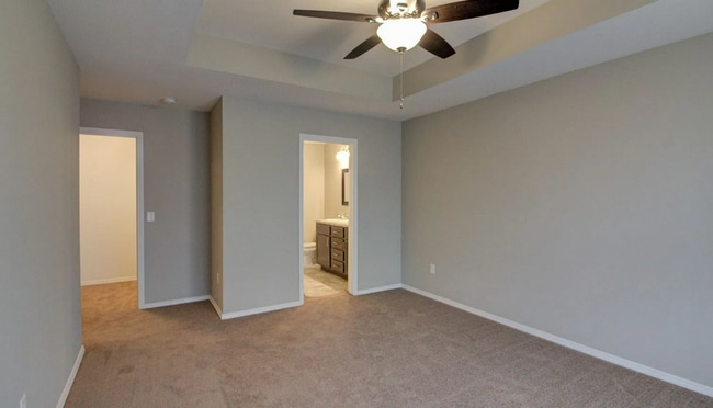 Building Photo - 3 Bedroom Rental Home in Republic - fully fenced!