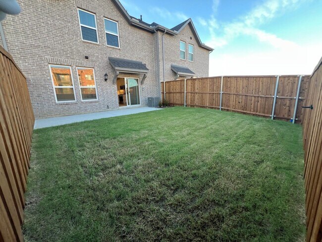 Building Photo - 3758 Pierce Ln