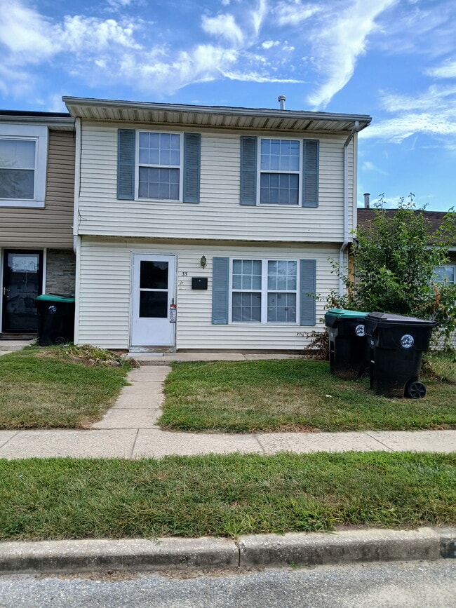 Primary Photo - 33 Milstone Ct