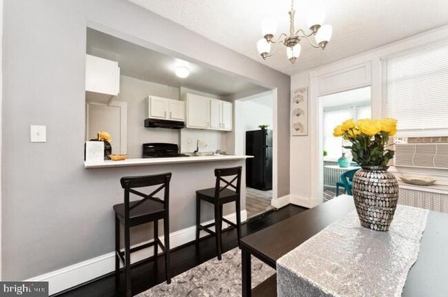 Building Photo - 337 Kentucky Ave SE