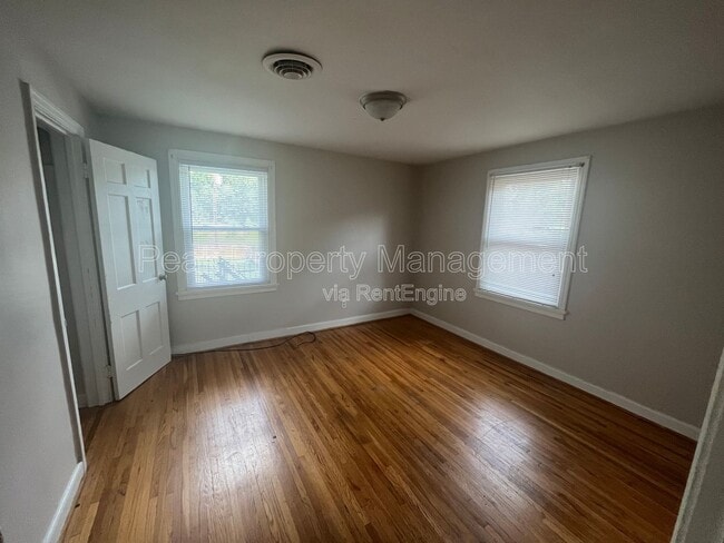 Building Photo - 4913 Chamberlayne Ave