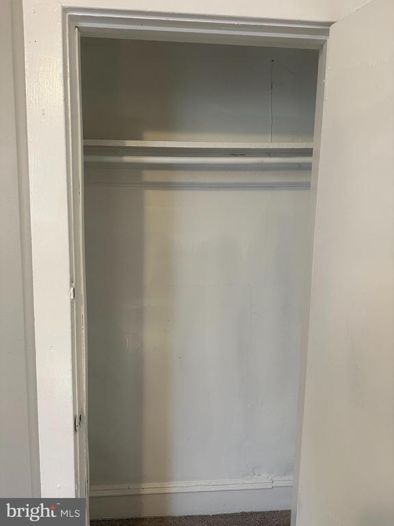 Building Photo - 1192 Yorkship Square