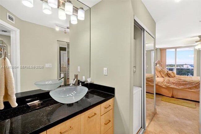 Building Photo - 2401 Collins Ave