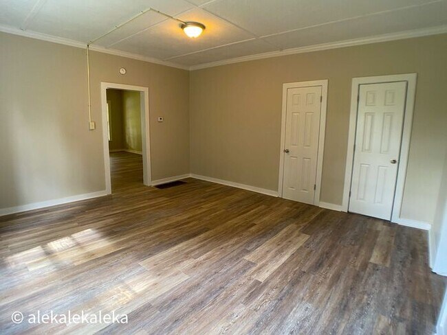 Building Photo - Julian 4 Bedroom, 2 Bathrooms Incredible F...