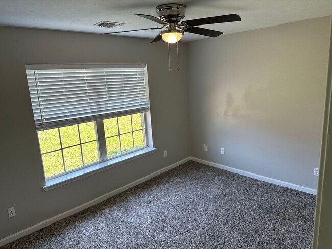 Building Photo - 3-Bedroom, 2-Bathroom Split floor plan Home for Rent in Austin, AR – Available April 2026