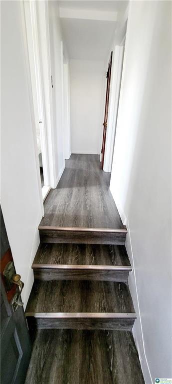 Building Photo - 915 E Hamilton St