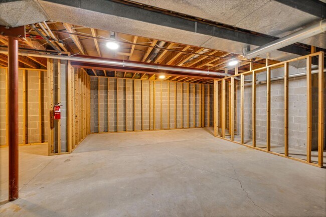 Building Photo - W167 Co Rd L