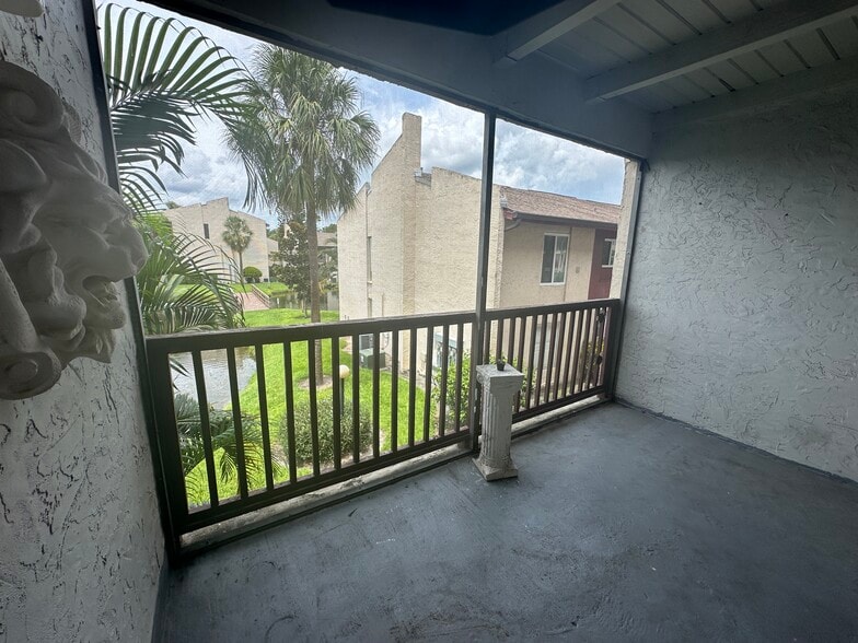 Building Photo - 8602 Champlain Ct