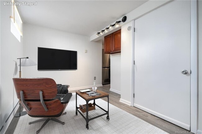 Building Photo - 15 Duncanson St