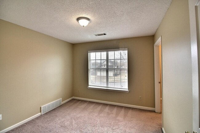 Building Photo - 1291 Rain Hollow Cir W