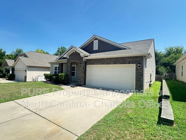 Building Photo - 3520 Larkhaven Ave SW