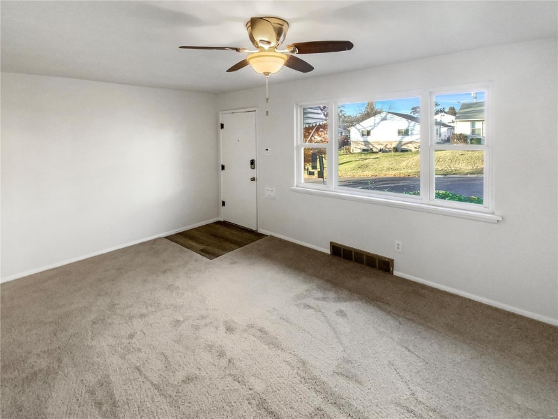 Building Photo - 6448 Clifton Hills Dr