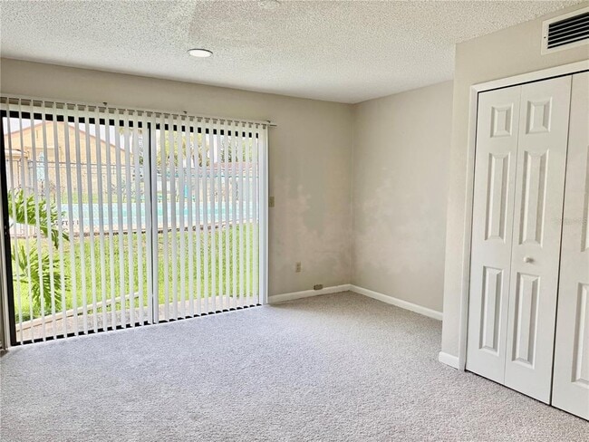 Building Photo - 633 Desoto Dr