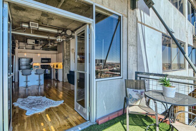 Building Photo - 2020 Arapahoe St