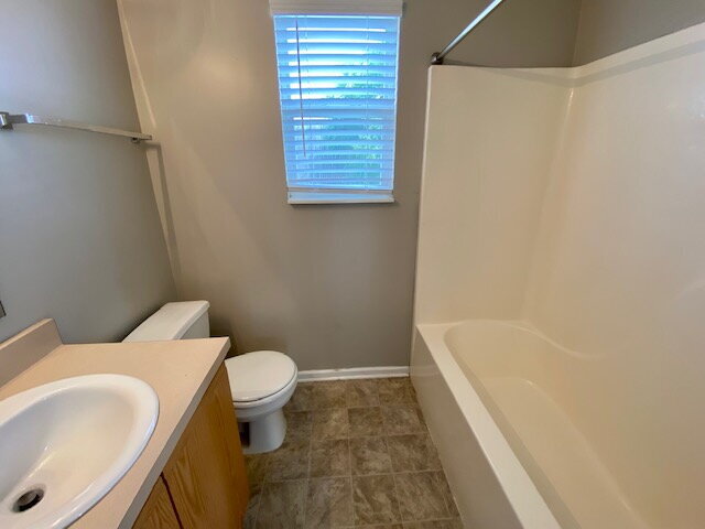 Building Photo - Welcome home to this stunning 3-bedroom, 2.5-bath residence in the desirable Meridian Place neigh...