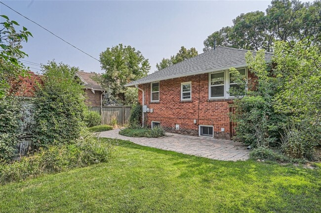Building Photo - Amazing Location! 7th Avenue Historic Dist...