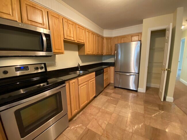 Building Photo - 99 S Mammoth Rd