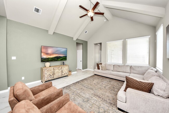 Building Photo - 10810 Spiny Caterpillar Ct