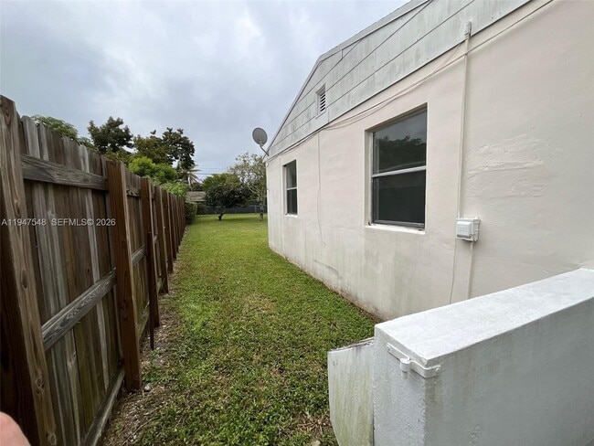 Building Photo - 1240 NE 143rd St