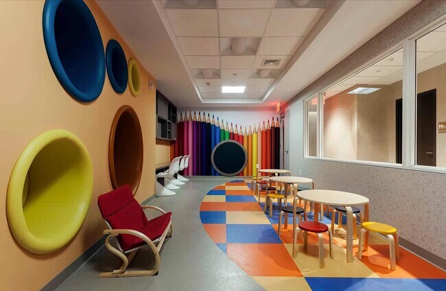 Building Photo - 110 1st St