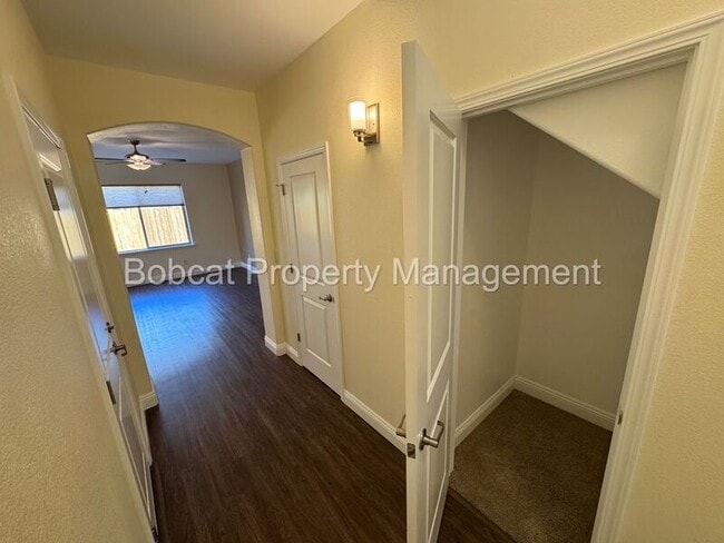 Building Photo - 1226 Saltern Dr