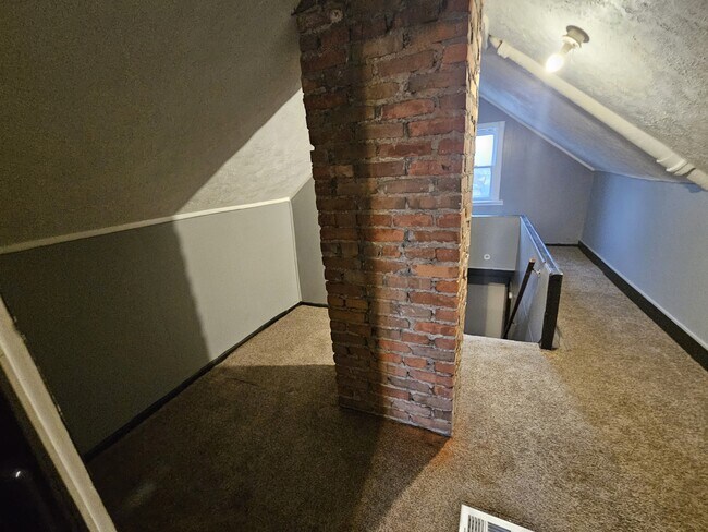 Building Photo - 12512 Revere Ave