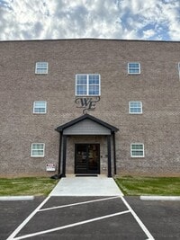 Building Photo - 2350 Filiatreau Ln