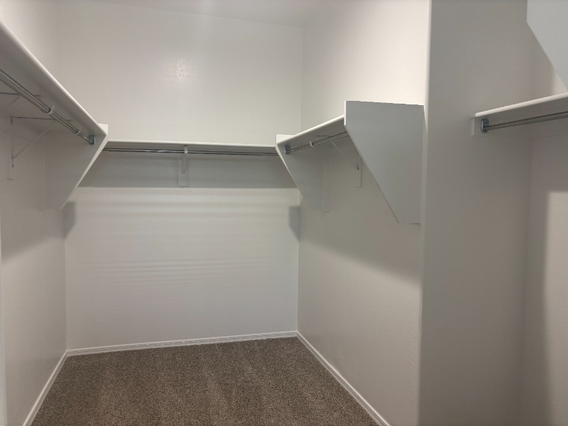 Building Photo - 28242 N Nealite Dr