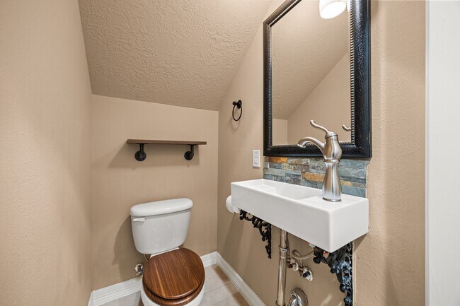 Building Photo - 1162 Hempstead Villa Ln