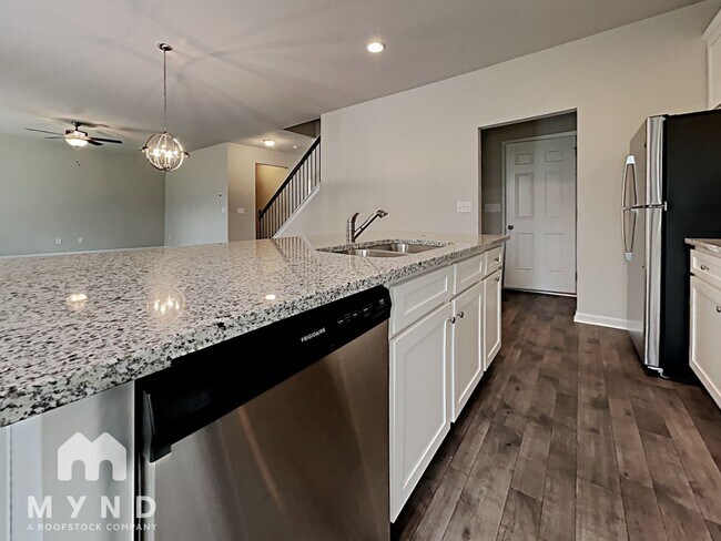 Building Photo - 751 Jackson Ct
