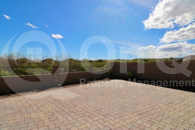 Building Photo - 1105 W Still Meadows Ln