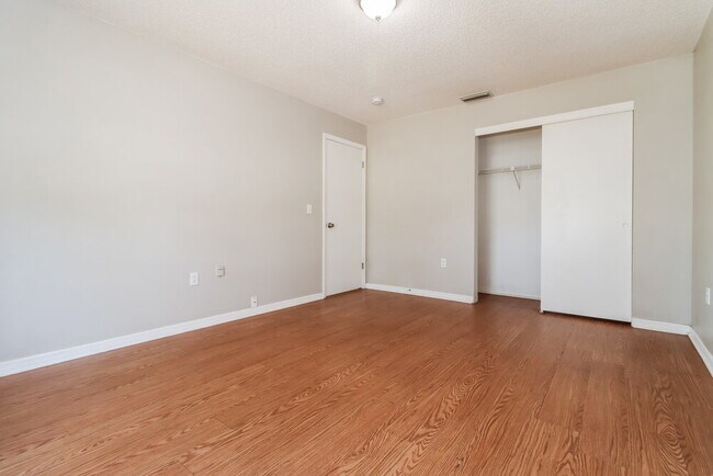 Building Photo - 4726 Addax Dr